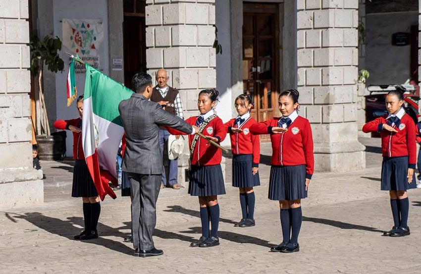 Conmemora el Día de la Bandera con evento cívico - Diario de Teziutlan