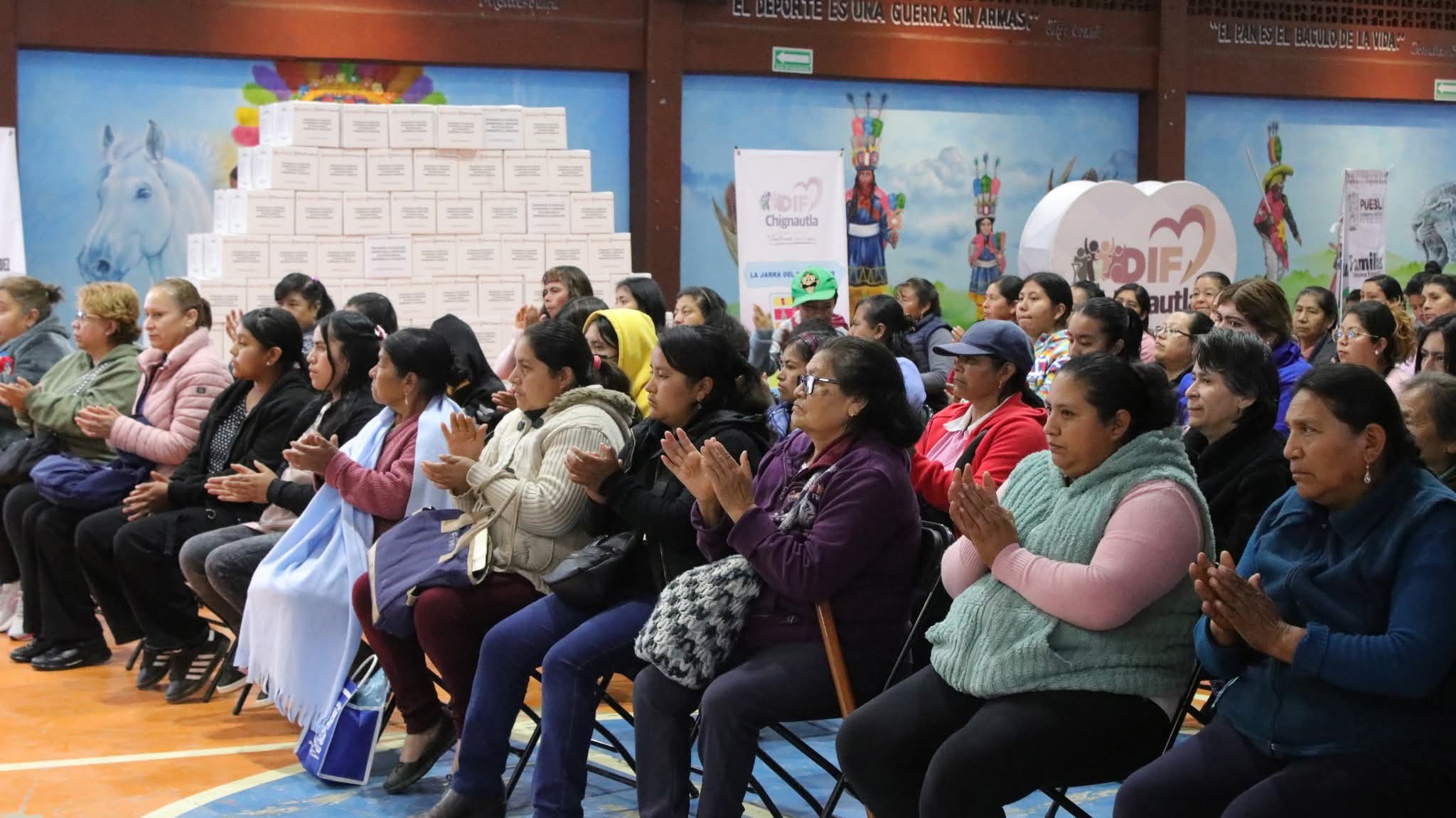 Chignautla cumple compromiso con las familias-1
