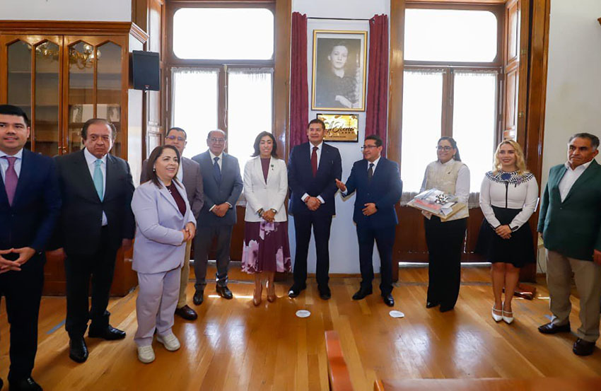 Gobierno Estatal y Congreso reconocen legado femenino con Salón Elena Garro-4