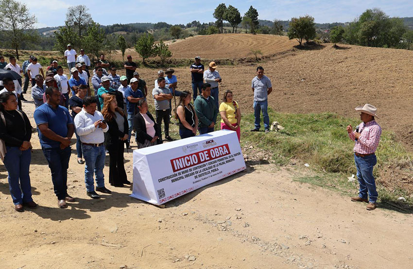 Inicia construcción de muro de contención-4