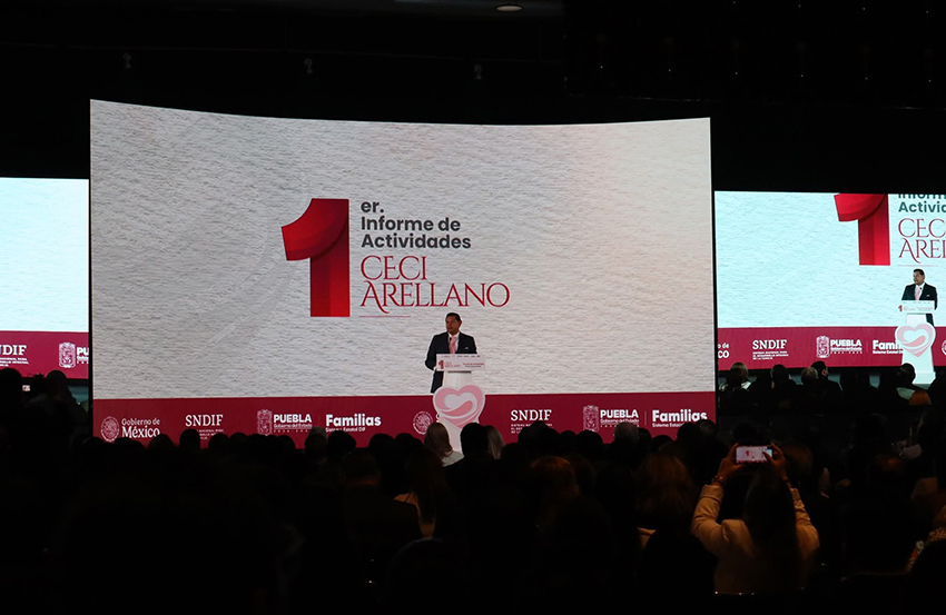 Tenampulco presente en el informe de DIF Estatal-1