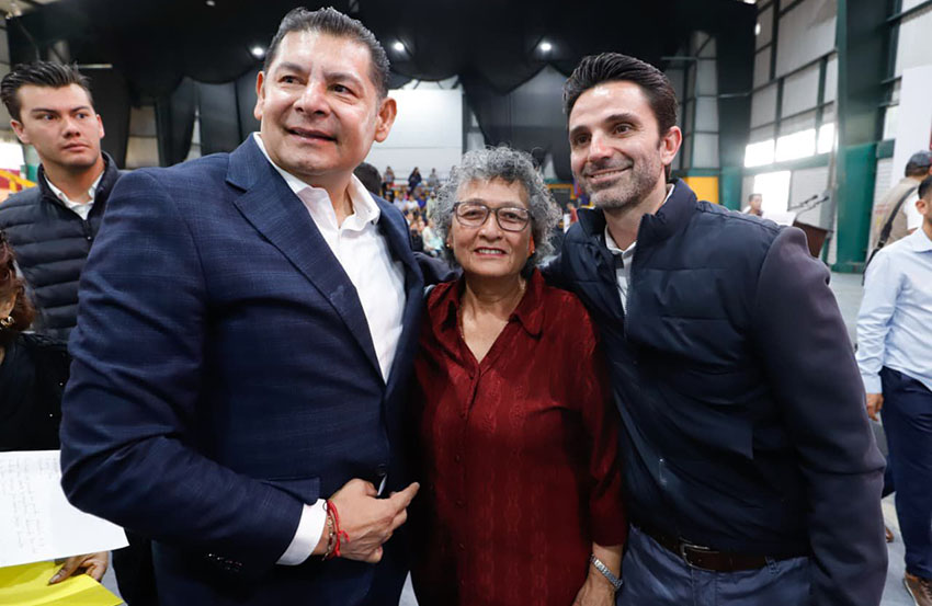 Programas de Bienestar benefician a más de millón y medio de poblanos-4