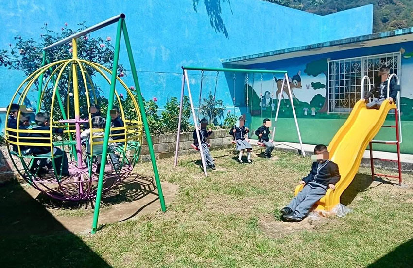 Todas las escuelas recibirán apoyo sin distinción Juan Toral-5