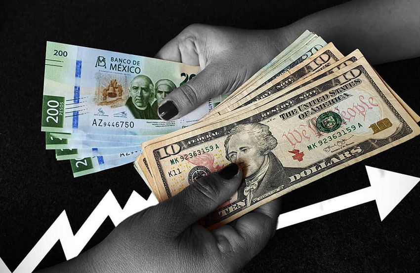 Denuncian en Hueytamalco Banco Azteca condiciona cobro de remesas a compra de tarjetas-2