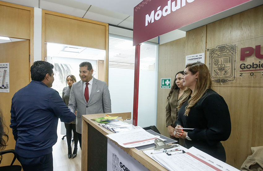 Módulo del Registro Civil en CDMX acerca servicios a poblanos-3