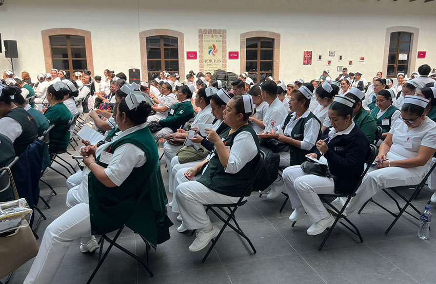 Realizan jornadas académicas para el personal de enfermería-1