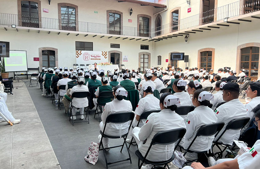Realizan jornadas académicas para el personal de enfermería-3