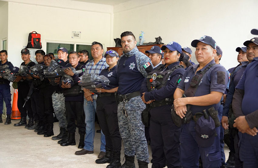 Refuerza Hueytamalco seguridad con uniformes y cuatrimotos equipadas-3