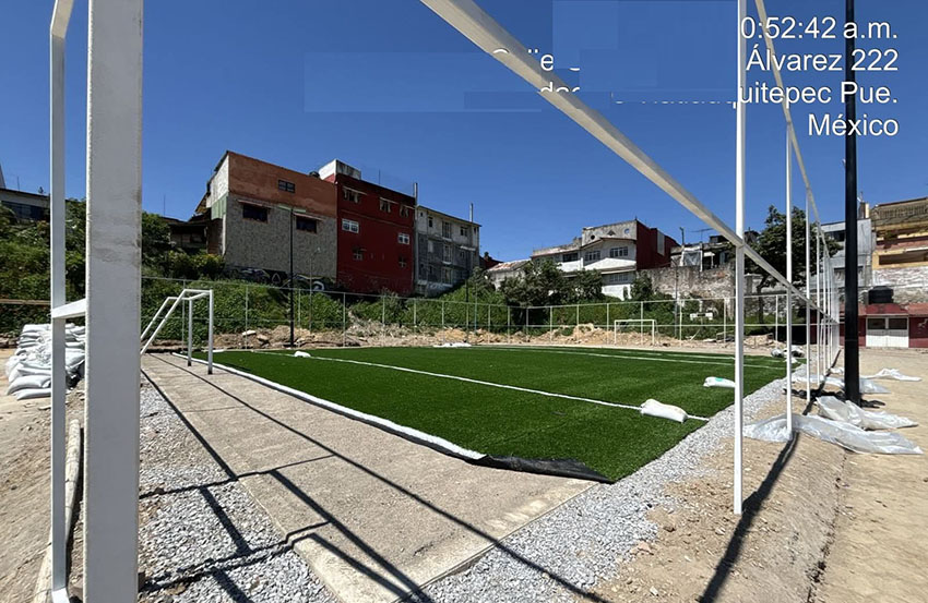 Tlatlauquitepec alista inauguración de cancha de fut