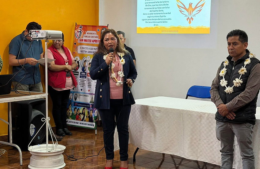 Encabeza Juan Toral inauguración de Salón de Usos Múltiples-2