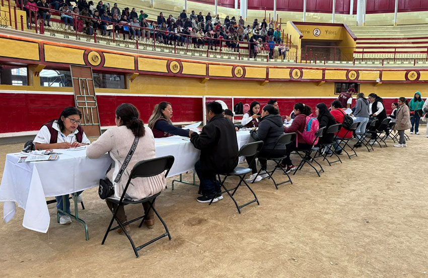 Más de 10 mil familias recibirán tarjeta de la beca Rita Cetina-1