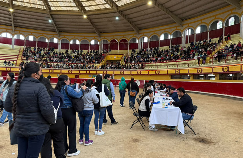 Más de 10 mil familias recibirán tarjeta de la beca Rita Cetina-3