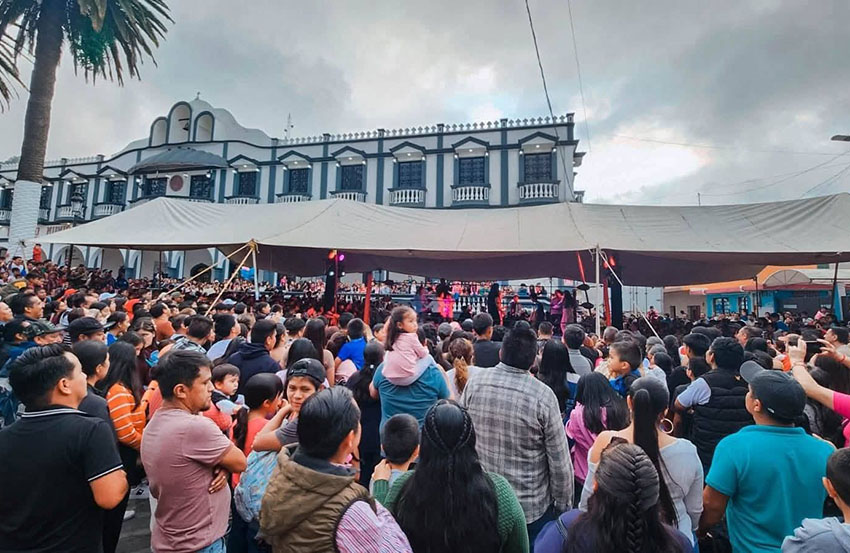 Miles celebran la Octava de Corpus en Chignautla-3