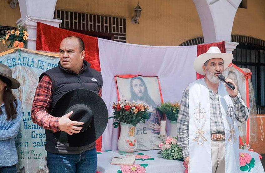 Miles celebran la Octava de Corpus en Chignautla-8