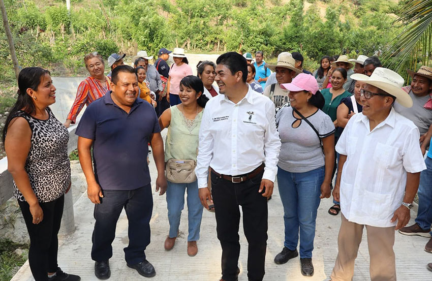 Tenampulco Viejo ya tiene nuevo puente-4